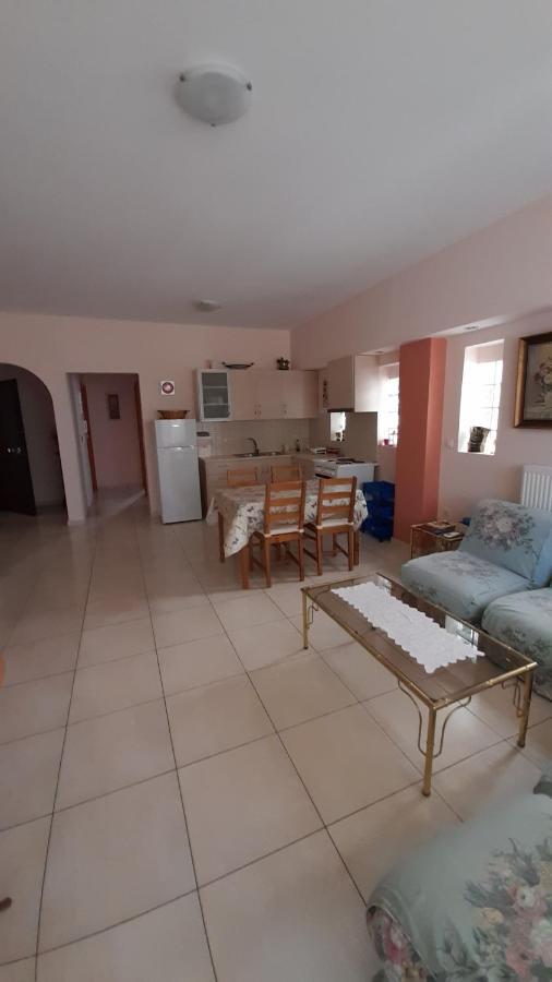 Akrata Rose Garden Apartments I Akrátasz-part Kültér fotó